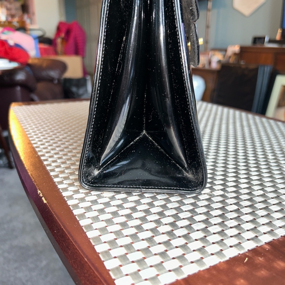 Bally One-handle handbag calfskin black leather Ladie H 7”x W 4”x D 9 Send Offer - Picture 9 of 11